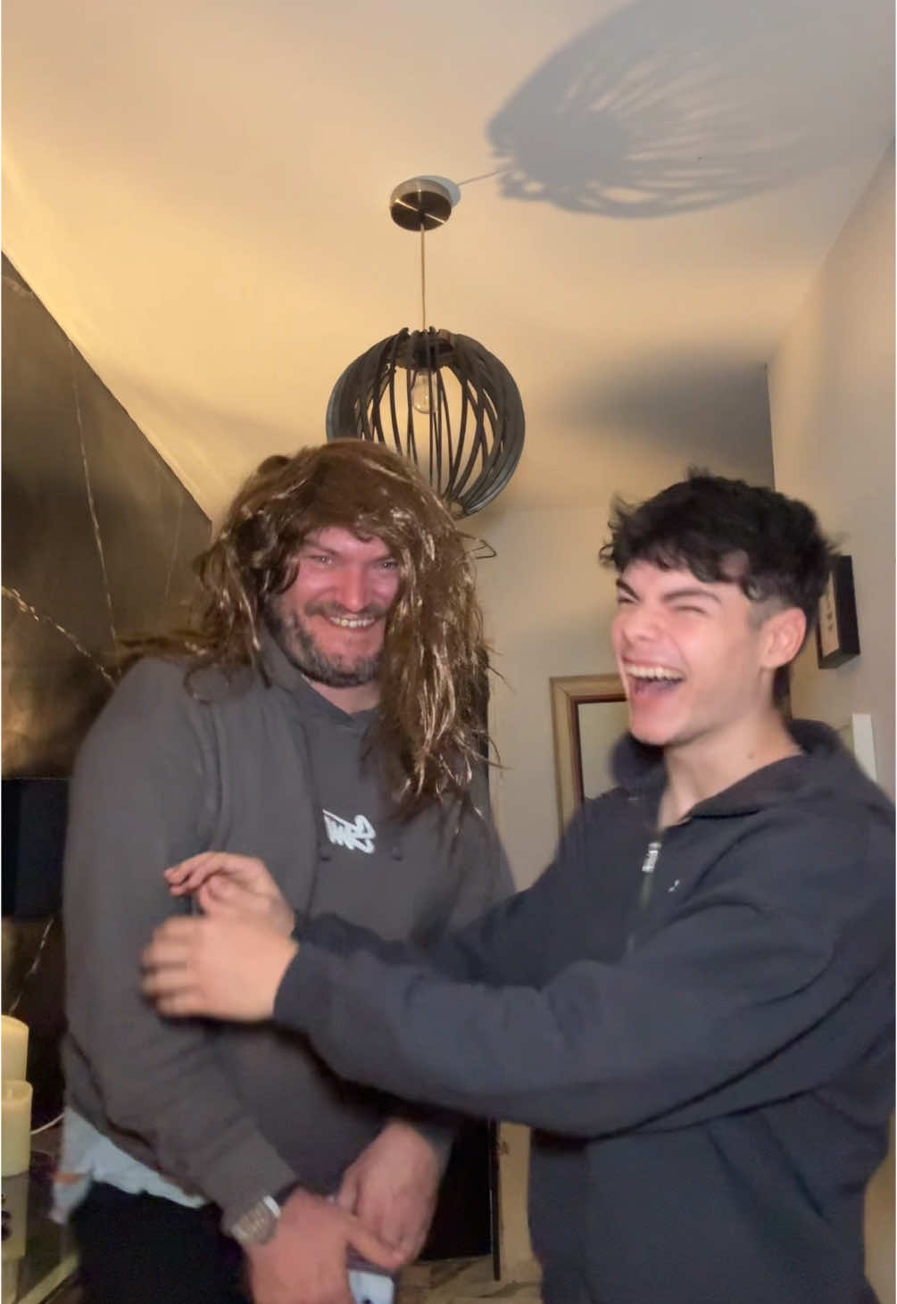 Vuestro suegro sabe que está bueno ajjajajajaj