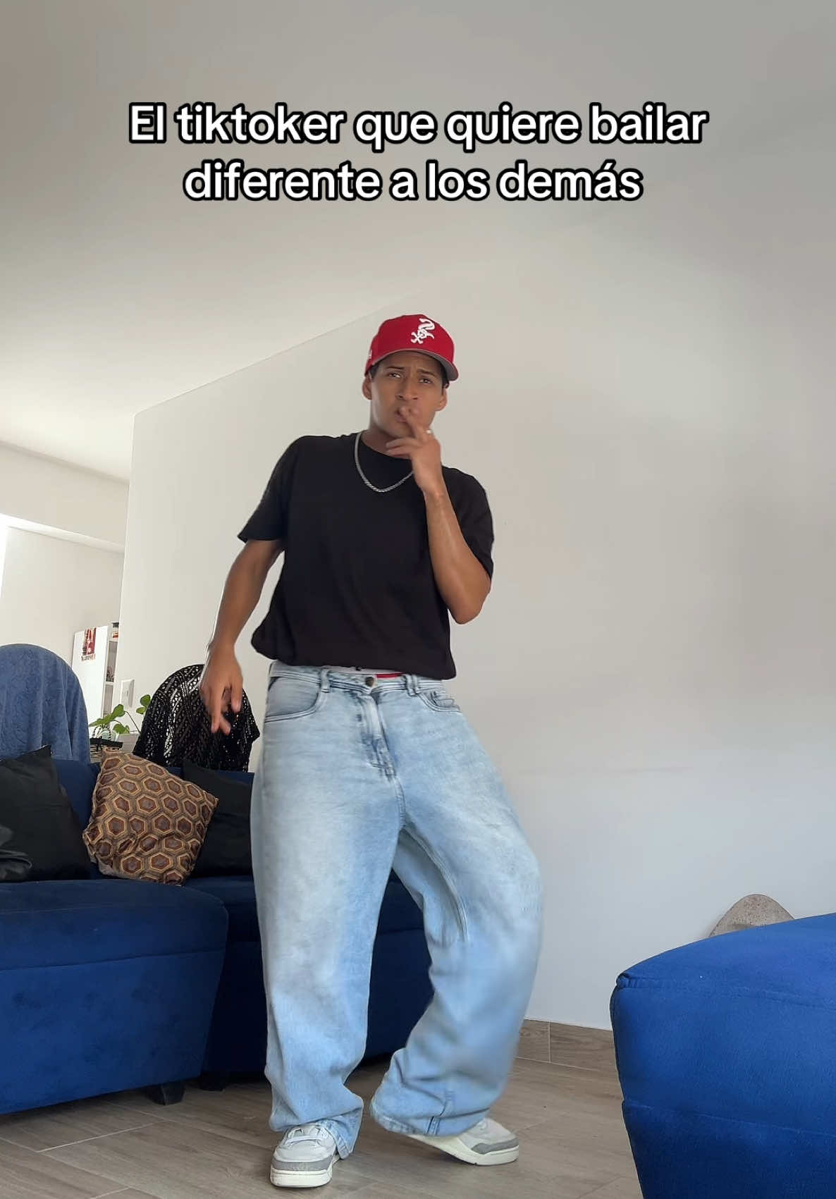 Y quiere ser bailarín de Beéle 🤣 #mikeyrobalino #humor 