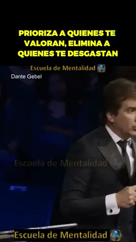 👉🕒 Prioriza a quienes te valoran, elimina a quienes te desgastan Dante Gebel  ⚠️ No todo el mundo merece un lugar en tu vida… 🚪✨  Rodéate de personas que te valoren, te impulsen y te hagan crecer. Aquellos que solo te critican, te desgastan y te frenan, NO merecen tu tiempo ni tu energía. Es hora de priorizarte. 💖  🔥 Recuerda: Las relaciones sanas te suman, las tóxicas te consumen. ¡Aprende a soltar lo que no te hace bien!  💬 ¿Tienes a alguien en tu vida que solo te drena? Déjalo ir.  🔔 Sígueme para más contenido motivador y dale like si este mensaje te hizo reflexionar. Extractos de las mejores partes de las prédicas de Dante Gebel (No somos Dante Gebel) #RelacionesSanas #PersonasCorrectas #EliminaLoTóxico #PriorizaTuPaz #Motivación #Reflexión  #reflexionescortasdantegebel #reflexiones