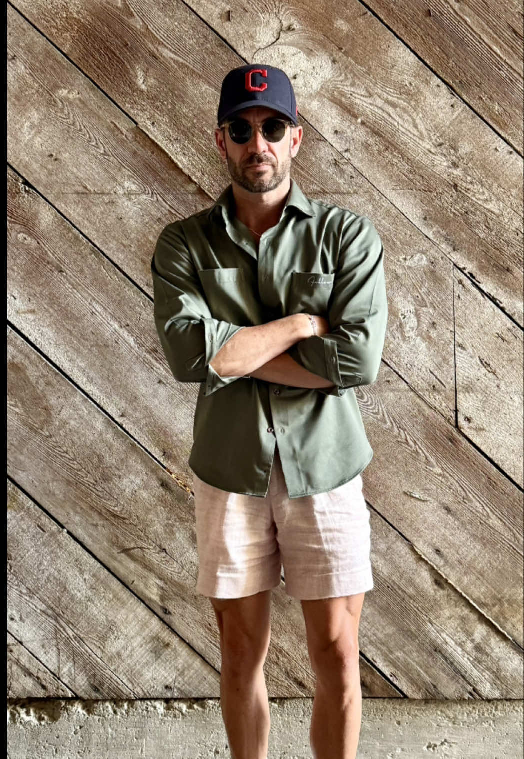 Staring to heat up in nola. 😅 . . Shirt, short and shoes @Fellow  Hat: @neweracap  . . . #grwm #grwmreel #grwmoutfit #OOTD #ootdfashion #mensfashion #mensfashionblogger #mensstyle #smartstreetwear #simplefits #ootdmen #minimalstyledaily  #styleblogger  #styleinspiration  #fashion #fashionblogger  #fashionstyle #menswear #mensweardaily #menswearfashion #menswearblogger #menswears #nola #neworleans #OOTD 