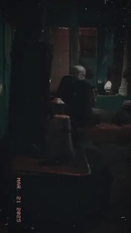 Bak babam bir bayram daha geliyor , Ve bu bayramda elini öpmek yerine yine toprağına sarılacak olmanın ızdırabı yakıyor içimi..📌#çoközledim #babamm 