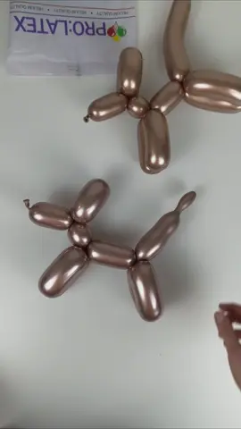 How to make Balloon Dog 🐶 #balloondog #balloontutorial #cute #balloontiktok #balloontwister #balloontwisting 