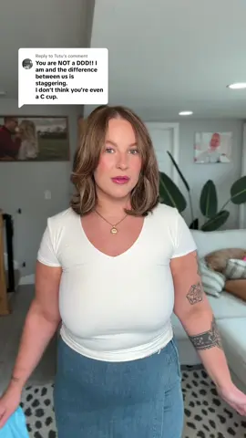 Replying to @Tutu the bra that keeps people in my comments telling me I’m a c cup 🤣😭 it works so well! @Hsia-Bras #hsia #hsiabra #bra #bras #minimizerbra #minimizingbra 