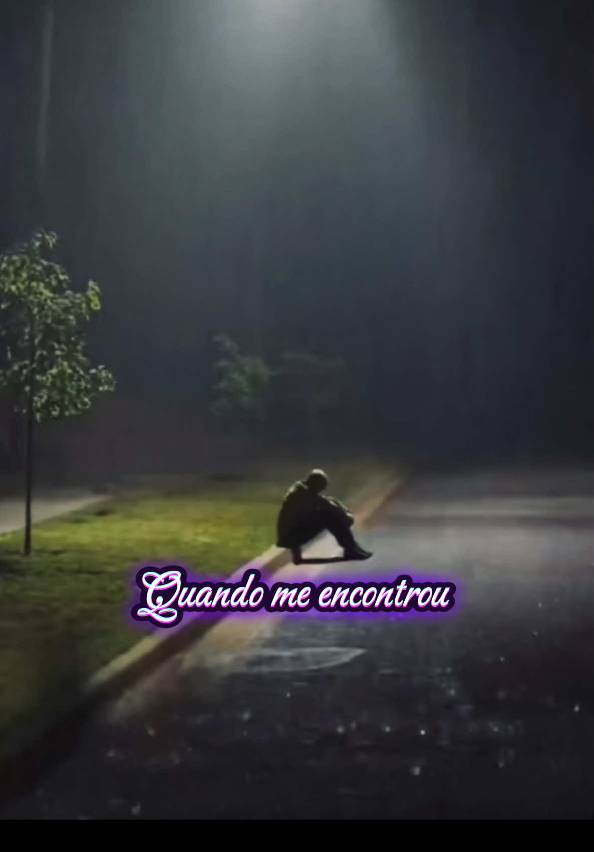 Pai eu não esqueci quando me encontrou no chão caído 🥹 #tiktokcristao #louvor #adoracao #Deus #jesus #gospel 