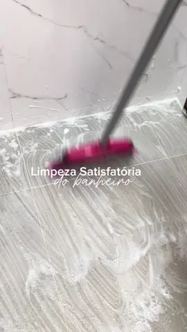 Qual produto não pode faltar na limpeza do seu banheiro?🫧 #limpeza #cleaning #limpezasatisfatoria #banheiro  #asmr #asmrsounds #asmrvideo #vaiprafy #vaiprofy #fypp