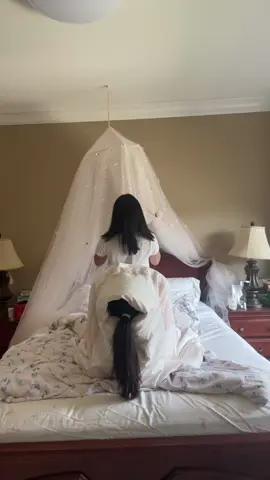 My little poonnyyyyyy my little ponyyy AAAAHHHHHHHH (us when we have a sleepover)