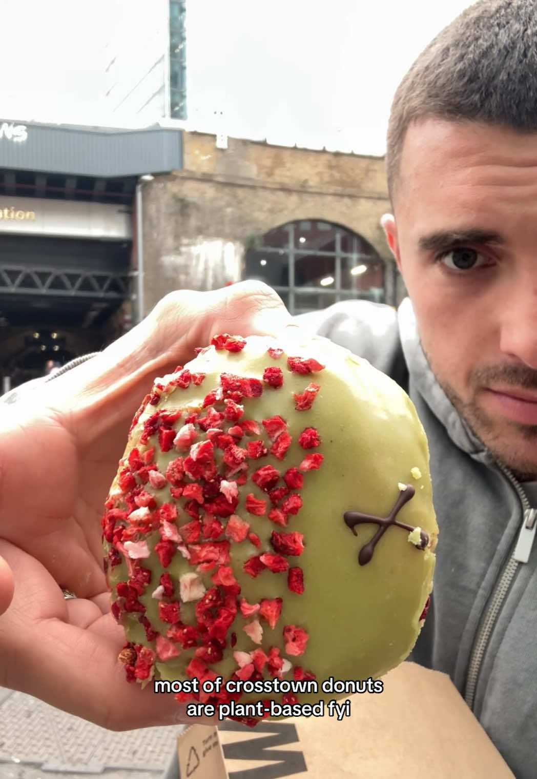 basically a salad right ? @Crosstown #crosstowndoughnut #donuts #londondessert #desserts 