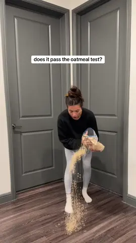 Does this vaccum pass the oatmeal test? IMO 9/10👏 #vaccum #vaccumcleaner #vacuumasmr #tiktokshopspringglowup #cleaning #cleaningtiktok #CleanTok 