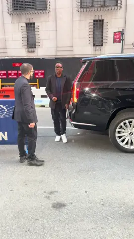 @Chris Rock arrives to @New York Knicks game in nyc #chrisrock #nyc #nyknicks #fypシ #fypシ゚viral #fyppppppppppppppppppppppp #actor #comedian 