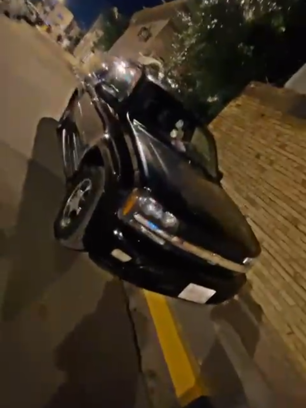 تـلـفـونـي ولـعـب بـي 😂 #🇺🇸 #سيارات_فخمة  #سيارات #الامريكي🇺🇸  #رياضي #سيارت 