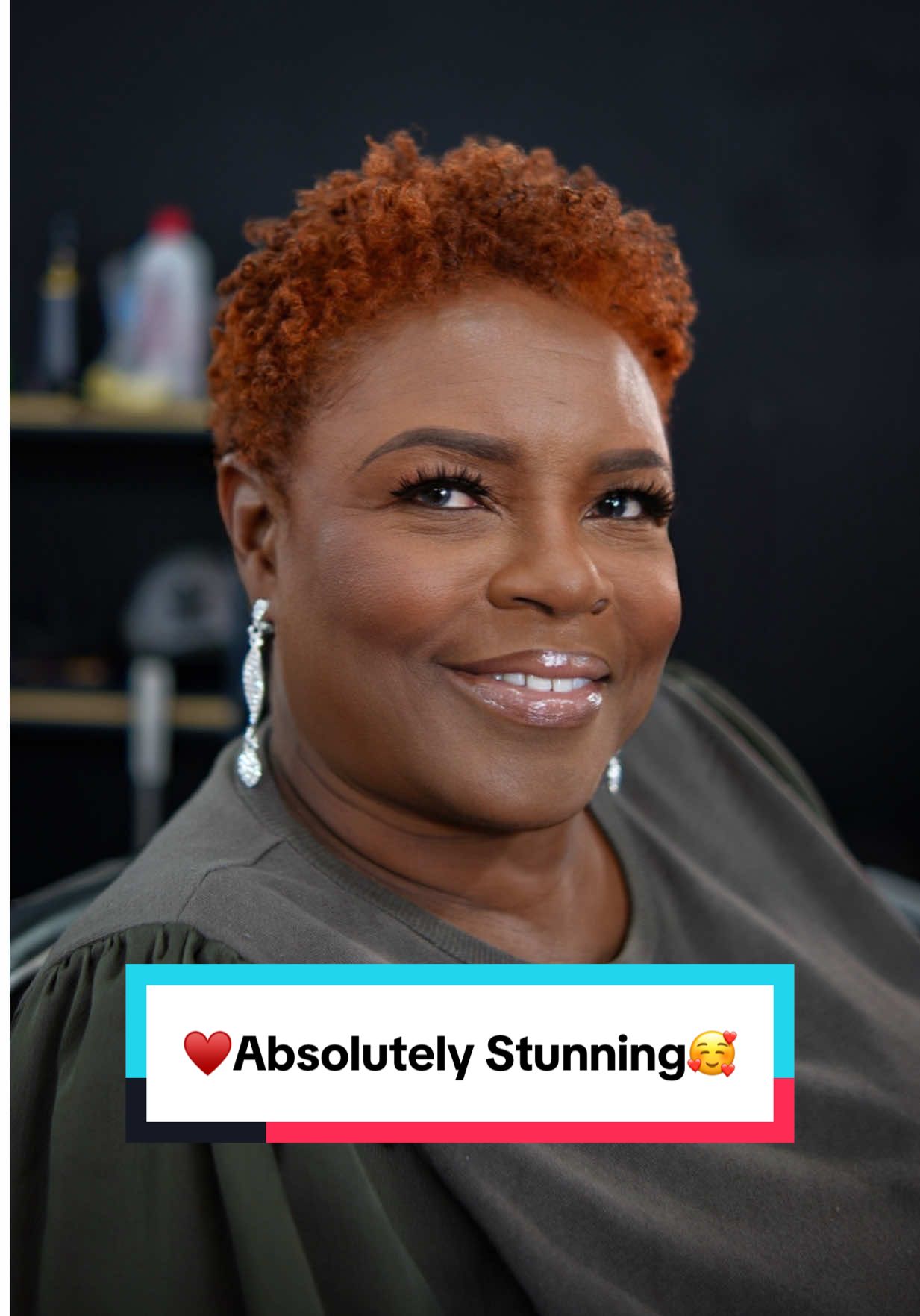 ♥️Absolutely Stunning..🥰😍🎶 … Can y’all Drop some L♥️’s in the comments for this Beauty & Help me Let her know she’s Glowjussss🥰😍😘 … #Love #wcw #smile #transformation #naturallyshesdope #naturalhairstyles #naturalhair #natural #twahairstyles #twastyles #twa #queen #beauty #beautiful #gorgeous #krewkutz #yourfavoritebarber #fy #fyp#fypdybarber ♥️🥰😘 … Color Done by: @anna_m_hair_ 🧡🤎