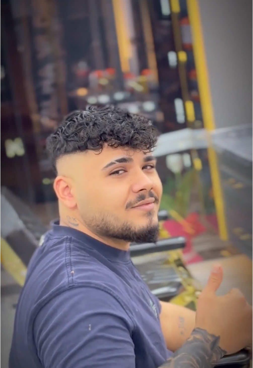 Sonunu kaçırmayın😉🤩 . . . . .#keşfet #berber #stylist #moda #trend #new #hair 