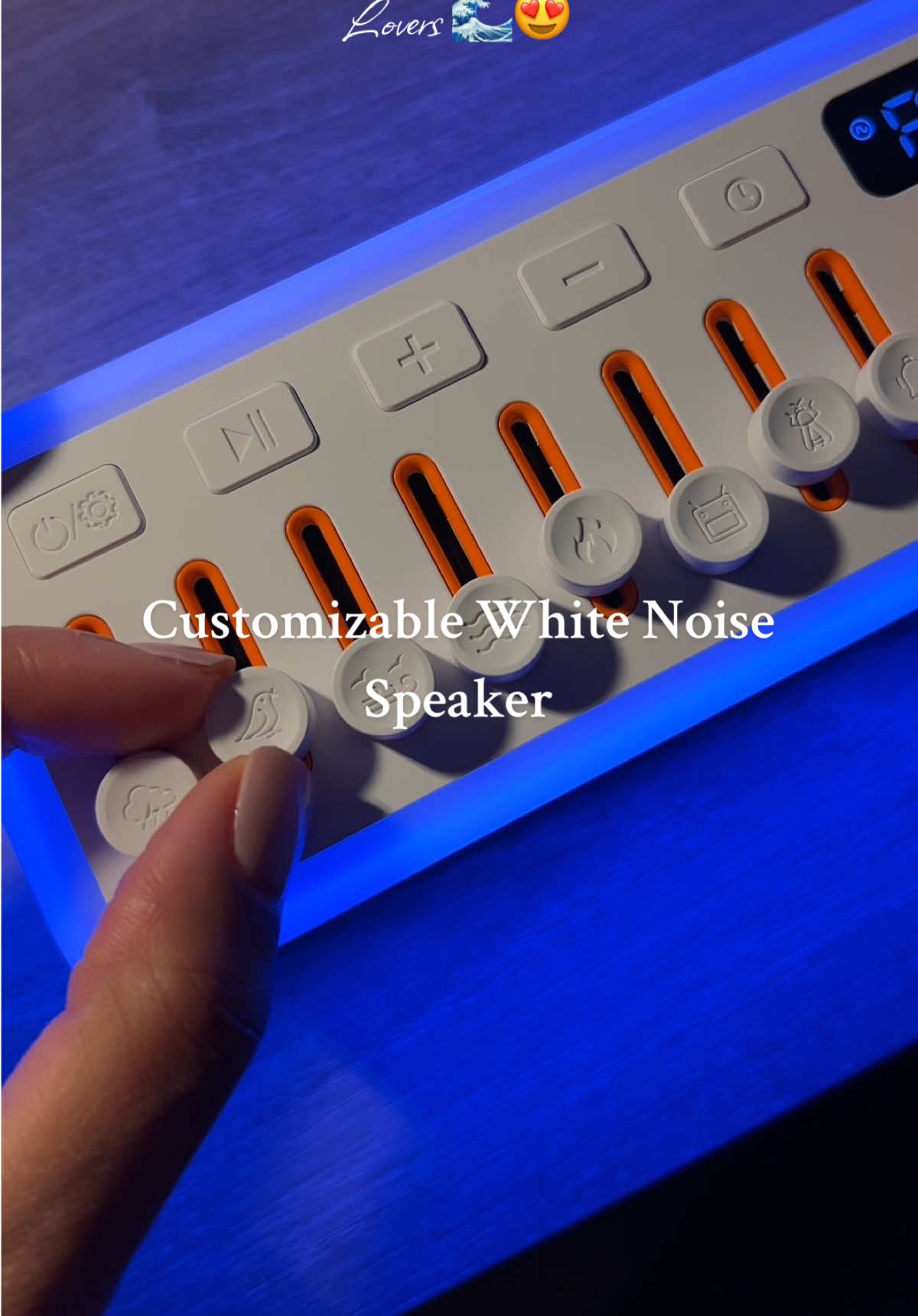 I’m 100% Covinced A DJ Made This & I’m Not Mad At It 😂 You Can Also Connect Your Phone To It Via Bluetooth!!  #whitenoise #whitenoisemachine #takoo #bluetoothspeaker #sleepaid 