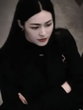 Vạn vật đều thua LingLing Kwong mặc vest🙂 #lingling #linglingkwong #viral #xh #xhuong #xuhuong #xhtiktok #xhuongtiktok ##xuhuongtiktok##visual##fyp##foryou##fypシ 