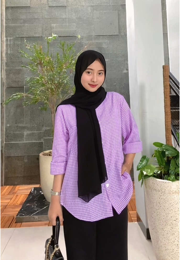 🍒Ciara Blouse🍒 ------------------------------- Kalian udah punya warna apa aja best🤗 Yang masih kebagian segera CO yukk😍❗️ #blouse #blousemurah #ootdlebaran #outfitideas #foryou 