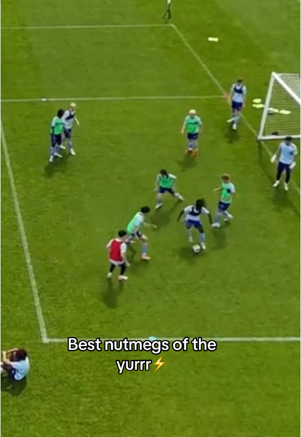 Best nutmegs of the yurrr⚡️ #fyp #footballtiktok #nutmeg 