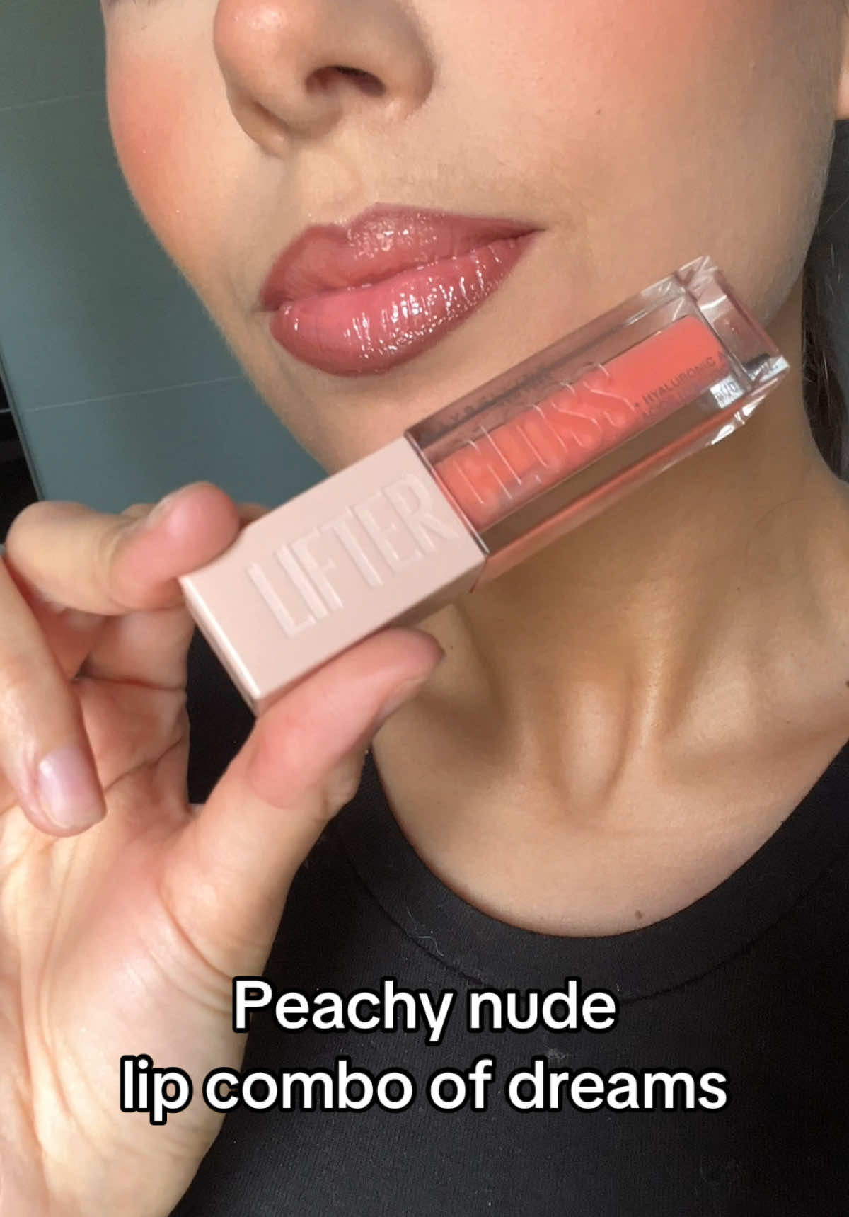You can’t blame me for doing another lip combo with the @Maybelline NY Lifter Liner & Lifter Gloss 😇 this time I chose a gloss that matched the blush tone and it DELIVERED 👏🏽  Shades used: Lifter Liner 03 Player Lifter Gloss 22 Peach Ring Absolutely love this combo for everyday 😍 [PR] #makeuptok #closeupmakeup #lipcombo #lipcombotiktok #lipcombos #lipcombotutorial 