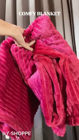 COMFY BLANKET#comfyblanket #velvetblanket #blanketrecommendation #blanketreco #trendingblankets 