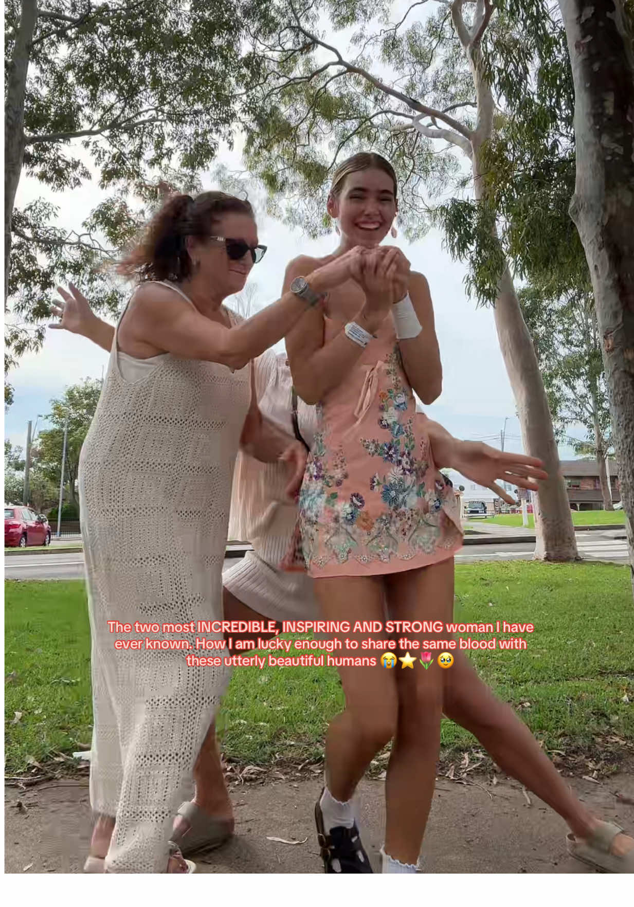 I look up to these beautiful women in utter awe. Most greatful girl in the world doesn’t even begin to sum up my thoughts and feelings for my family 😭😭😭😭😭 You’ve most definitely got your smiley girl back forever 🩷