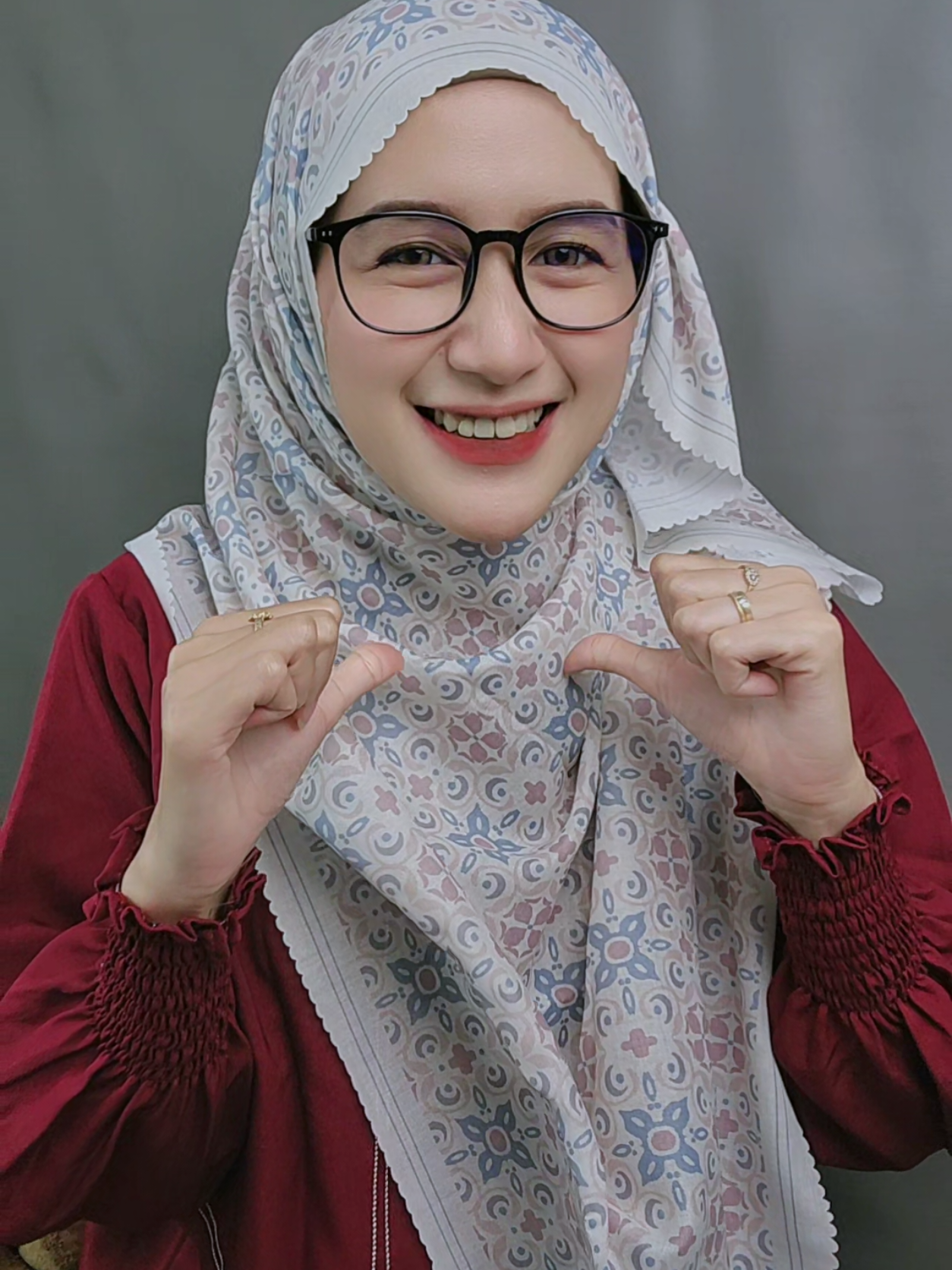 hijab motif yang superrr cantikk dari @wearseraya 🩷🏹🕊  l!nk di b!0 no. 351 #fypシ゚#fyp#xzybca#fypage#hijabmotif#wearseraya