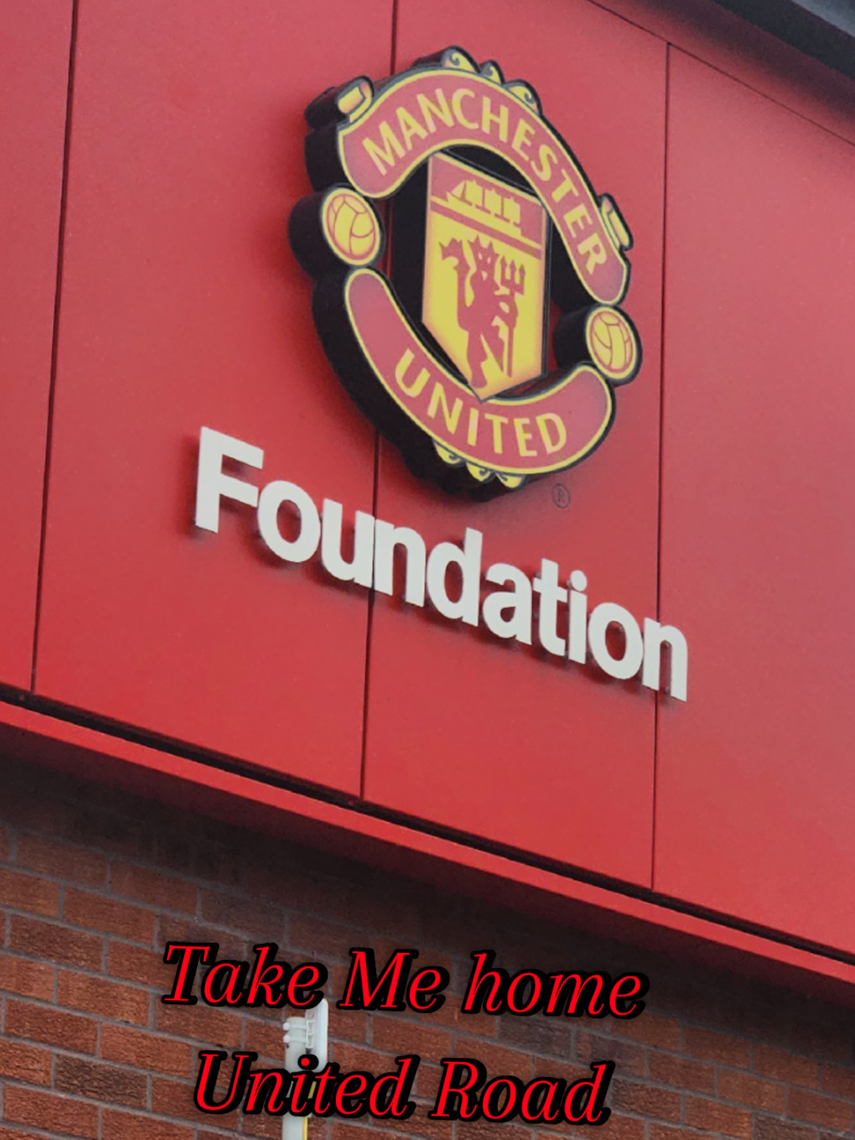 United Road Take Me Home #fyp #foryoupage❤️❤️ #oldtrafford #footballtiktok #manchesterunited #manchester 