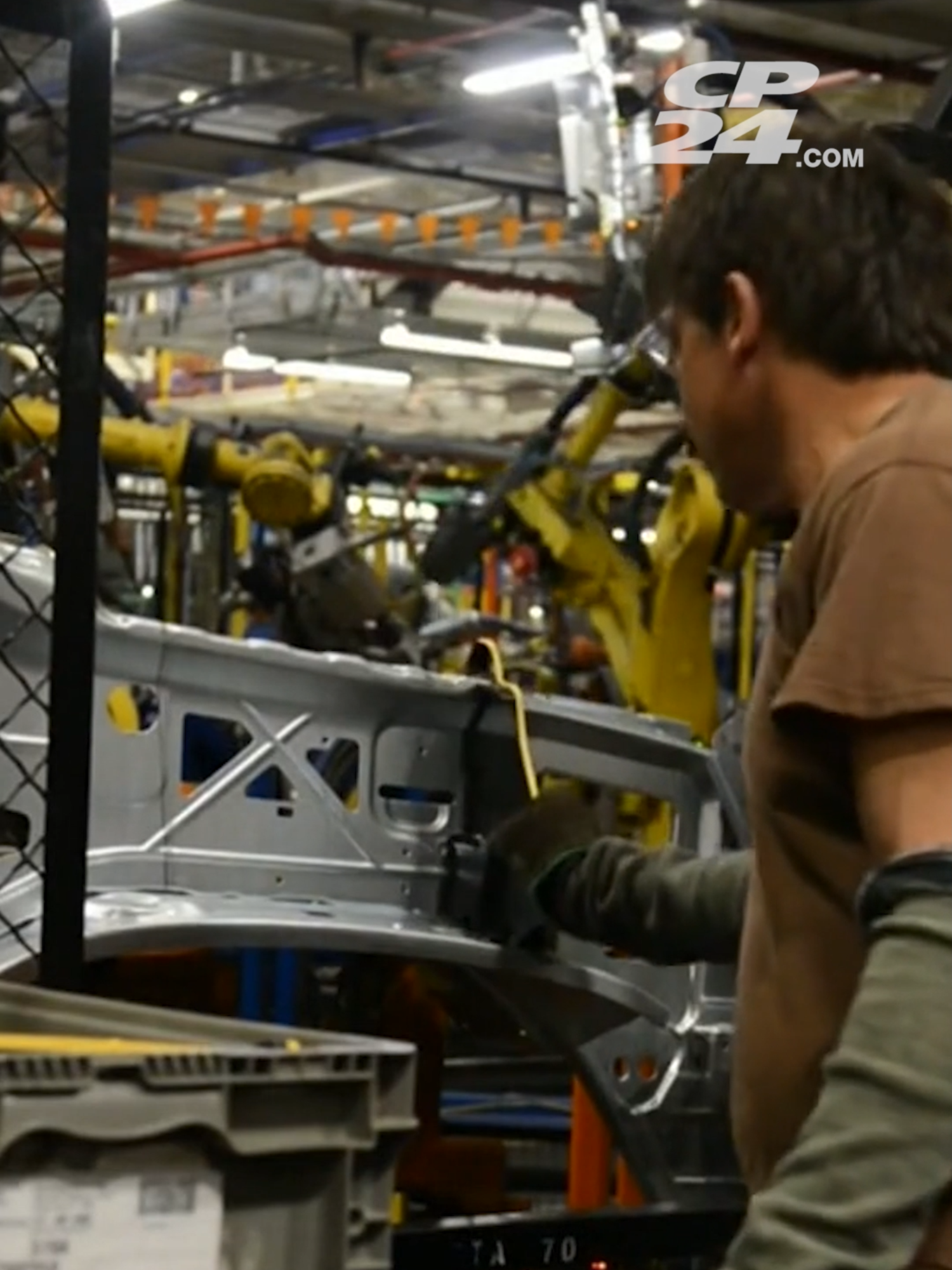 U.S. President Donald Trump said on Thursday that larger tariffs could be placed on the European Union and Canada if they both work together “to do economic harm to the USA.” “If the European Union works with Canada in order to do economic harm to the USA, large scale tariffs, far larger than currently planned, will be placed on them both in order to protect the best friend that each of those two countries has ever had,” he said in a post on Truth Social. @courtheels  #cp24 #toronto #news