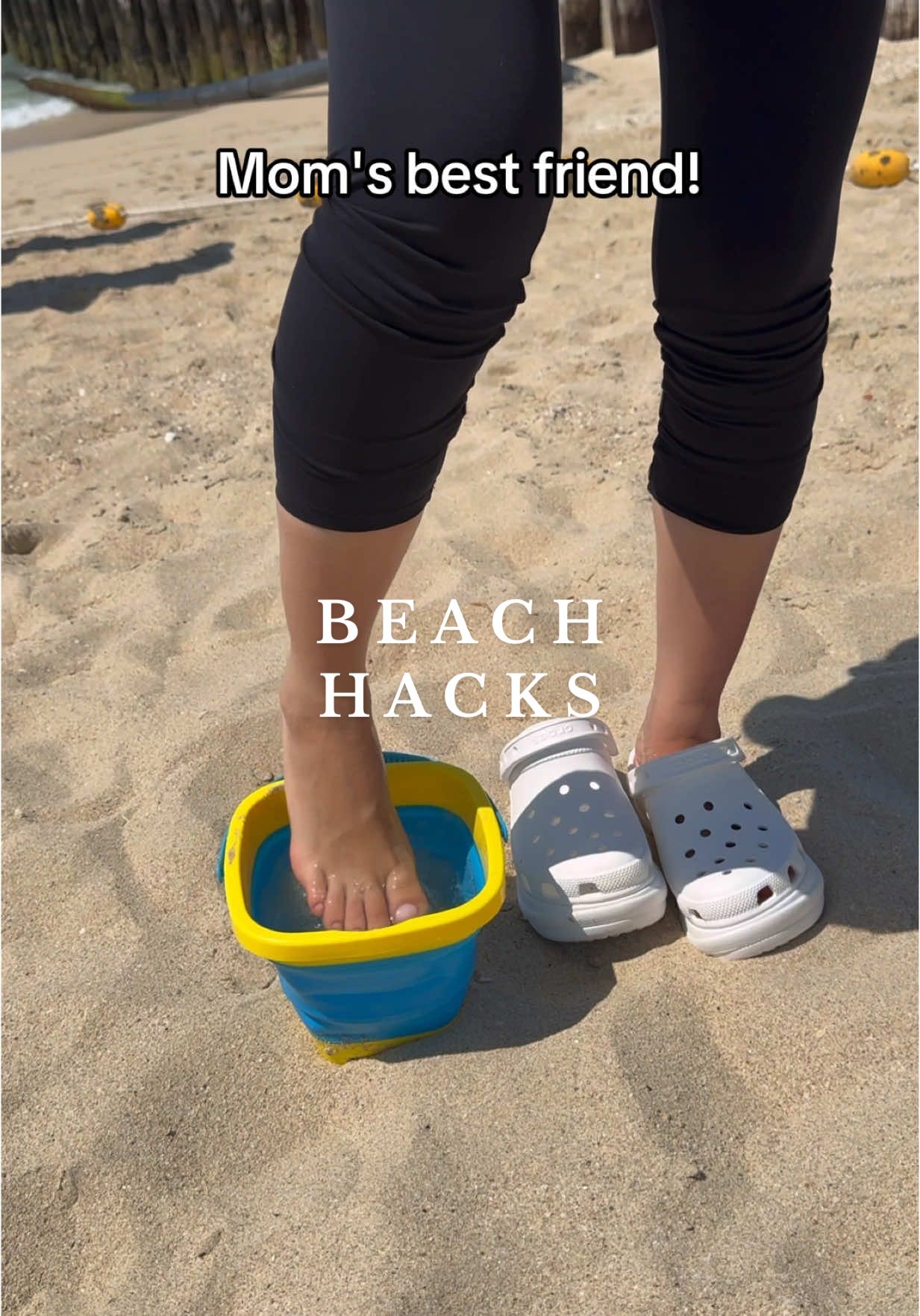 Beach Vacation Tips 👍🏝️🏖️✈️ #familyvacation #traveltips #vacations #beachhack #tipsandtricks #LifeHack #hack #beach #beachday 