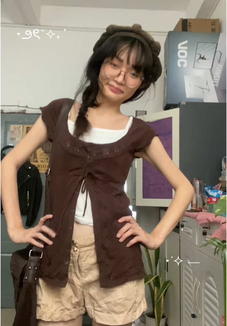 styling my new thrifted pant #fyp #foryou #outfit #Summer 