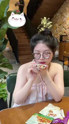 Em này ăn mê dễ sợ #gulu #viral #trending #food 