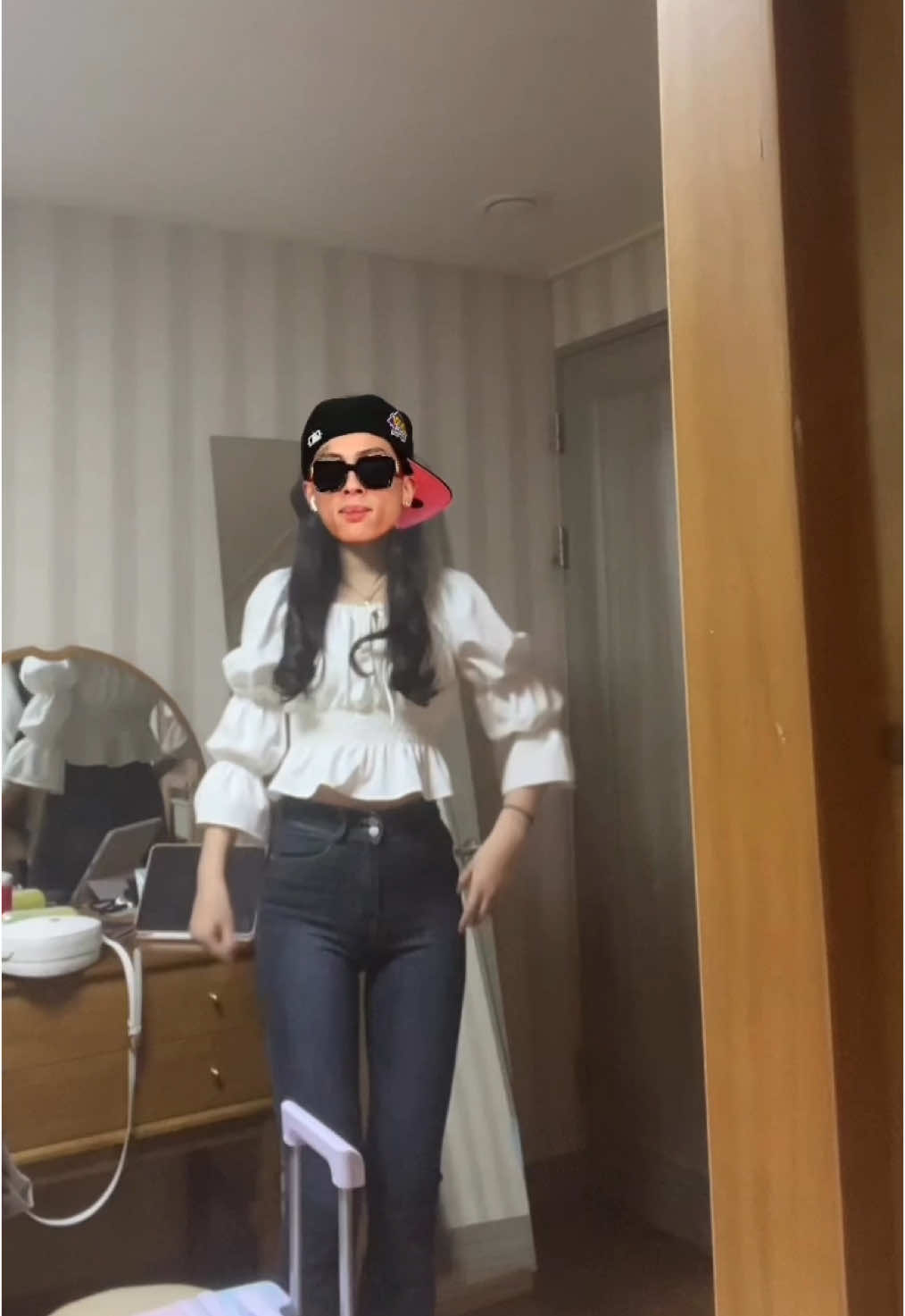 수학여행 가지롱  #추천 #08 #제주도 #수학여행 #관리자님추천뜨게해주세요 #추천추천추천추천추추천추천추천추천 #고2 #비행기 #블라우스 #인스타 #숙소 #한라봉 #청바지 