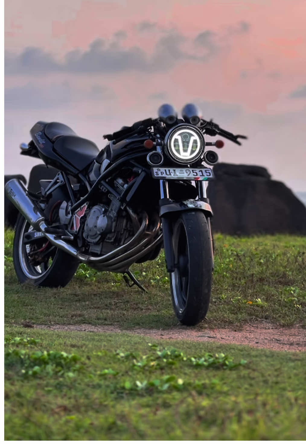 මරාලේ😌 #Bandit250 #galle #cynamatic #gallefort #downsouth #Japanbike #viralvideo 