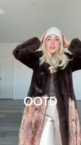 OOTD with @D Y N A M I T E @UNIQLO Canada @Club Monaco  Not sponsored 😆 #o#ootdi#immobilierm#montrealr#realtorp#pourtoif#fypt#thriftd#dynamiteu#uniqlof#ferragamoc#clubmonaco