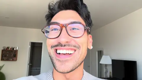 I’m trying something new if you wanna find me on YT ❤️❤️❤️but here the whole video if you wanna watch it 