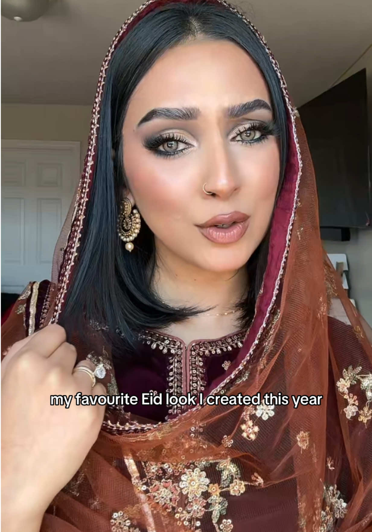 Should I do an abaya- Arabian makeup look? Let me know!!  #eidlook #eidoutfit #eidmakeup #eid2025 