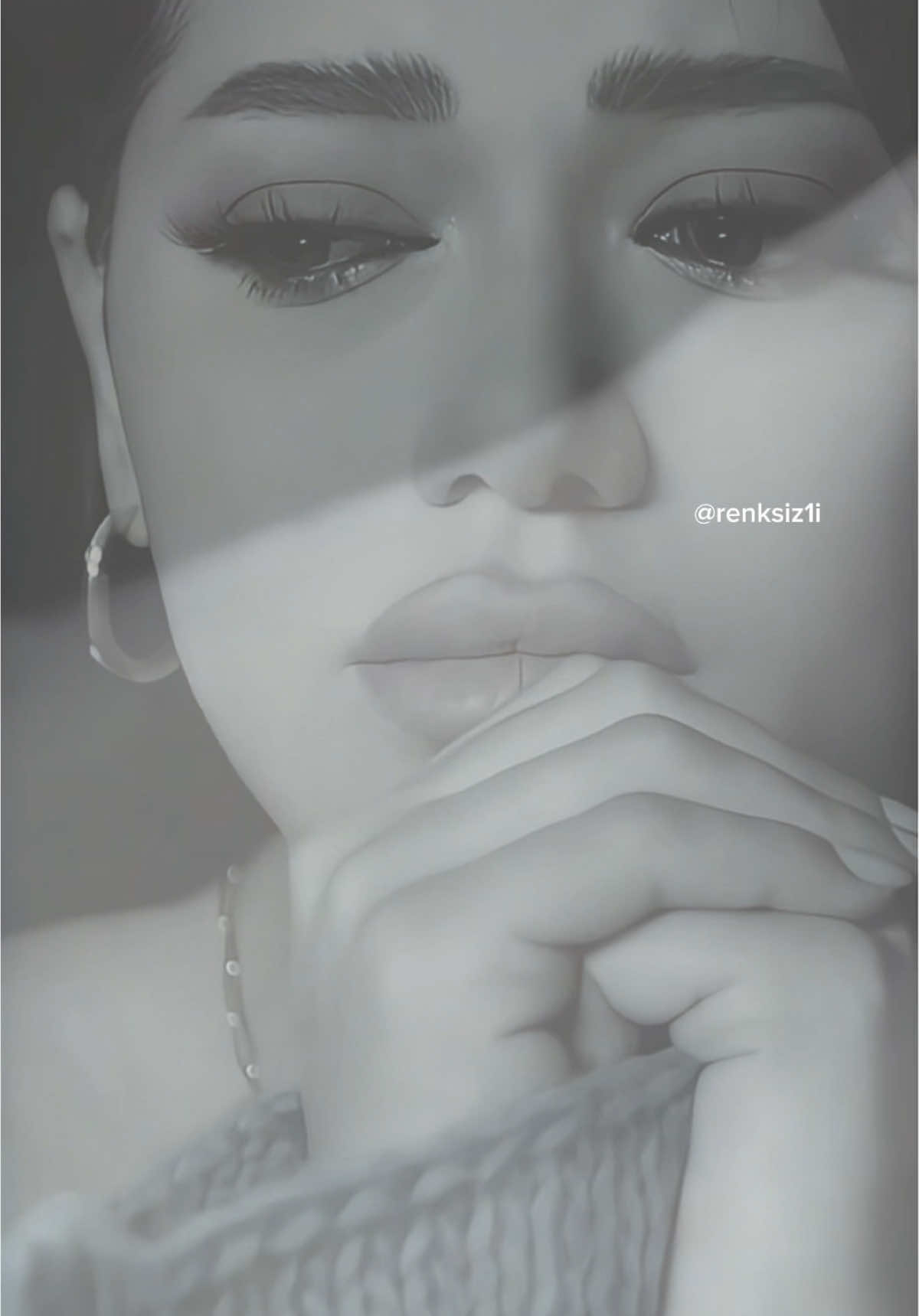 Ben bana yaptıklarına değil, Yapmadıklarına gücendim aslında… #renksiz1i #siyahbeyaz #şiir #neizlesem #sen #bana #yanlış #keşfetteyizzz #tbt #öneçıkar #tiktokglobal 