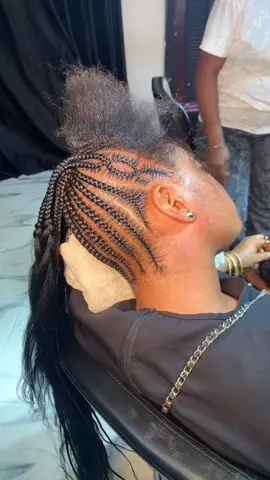 #shukustyles #trendingshuku#stitchbraids 