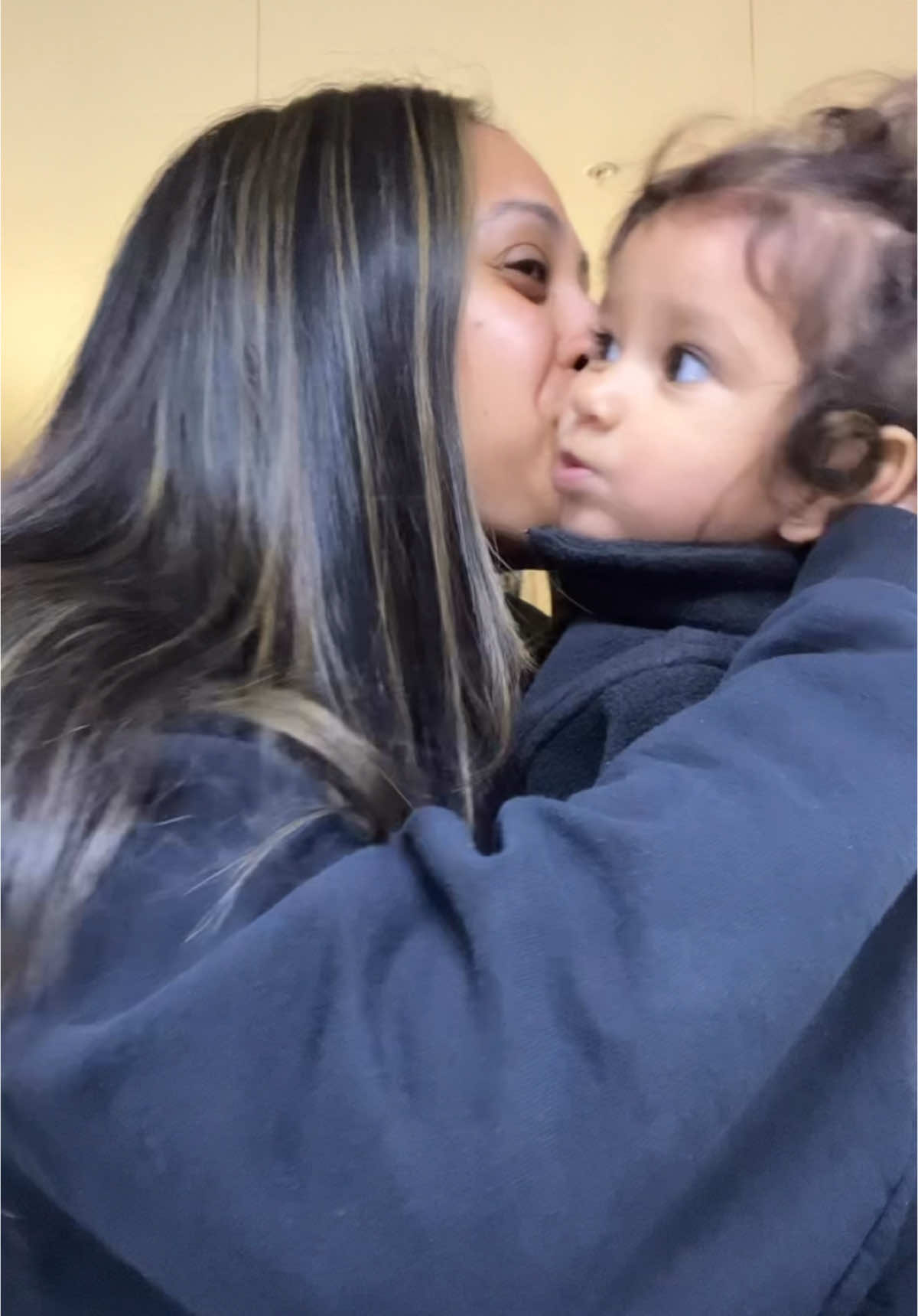 We learned a new word. WoOoOoOoWwww #auntiesoftiktok #niecelove #nieceandauntie 