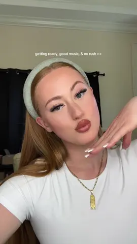 the best feeling #grwm #makeup #lightglam #everydaymakeup  @elfcosmetics  @Charlotte Tilbury  @Drunk Elephant  @BK Beauty Brushes  @makeupbymario  @Anastasia Beverly Hills  @tarte cosmetics  @Hourglass Cosmetics  @urban decay  @Huda Beauty  @IT Cosmetics  @REFY  @Benefit Cosmetics  @Haus Labs by Lady Gaga  @Versed Skin 
