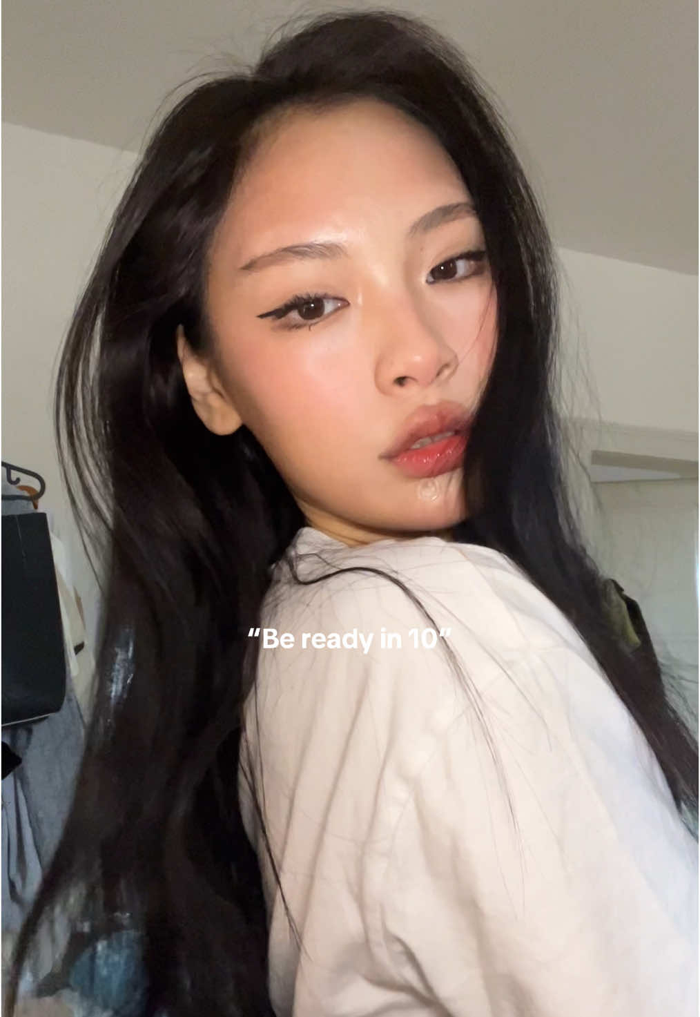 Base done in 2 😝😝 @glow -concealer , @makeupbymario sculptingstick , @House of Hur blush  #makeup #base #makeuptip #makeuphack #concealer #basemakeup #beautybeautytip #beautytrick 