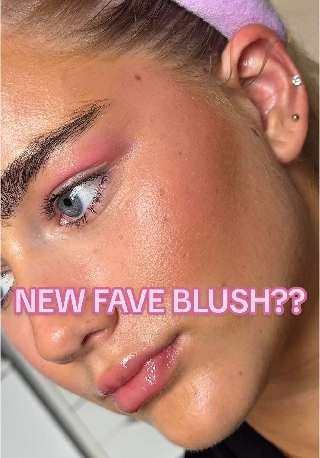 I am OBSESSED with these new MAC Cosmetics Strobe Beam Liquid Blushes @M•A•C Cosmetics Australia @MECCA ✨💓🤌🏼 #MECCApartner #ad