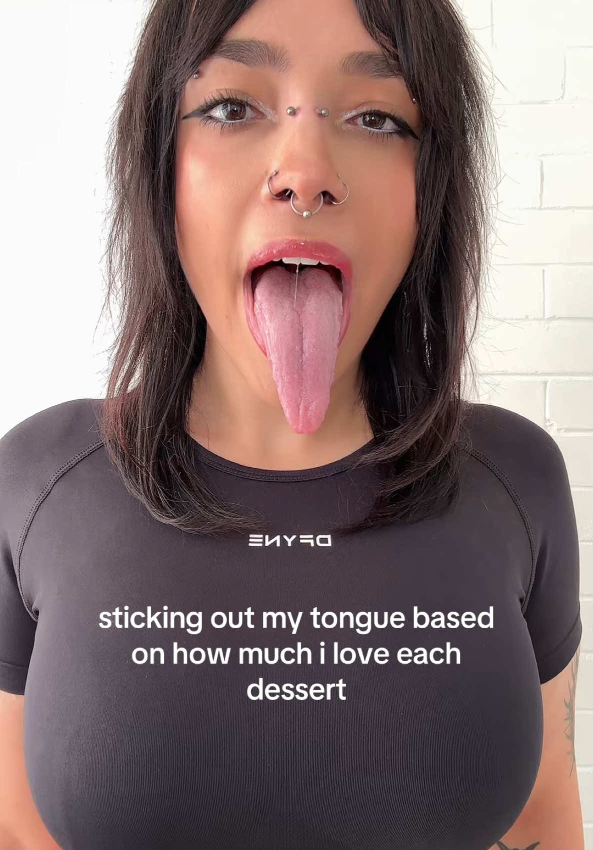i really love most food lol #fyp #foryoupage #longtongue #tongue #foryou 