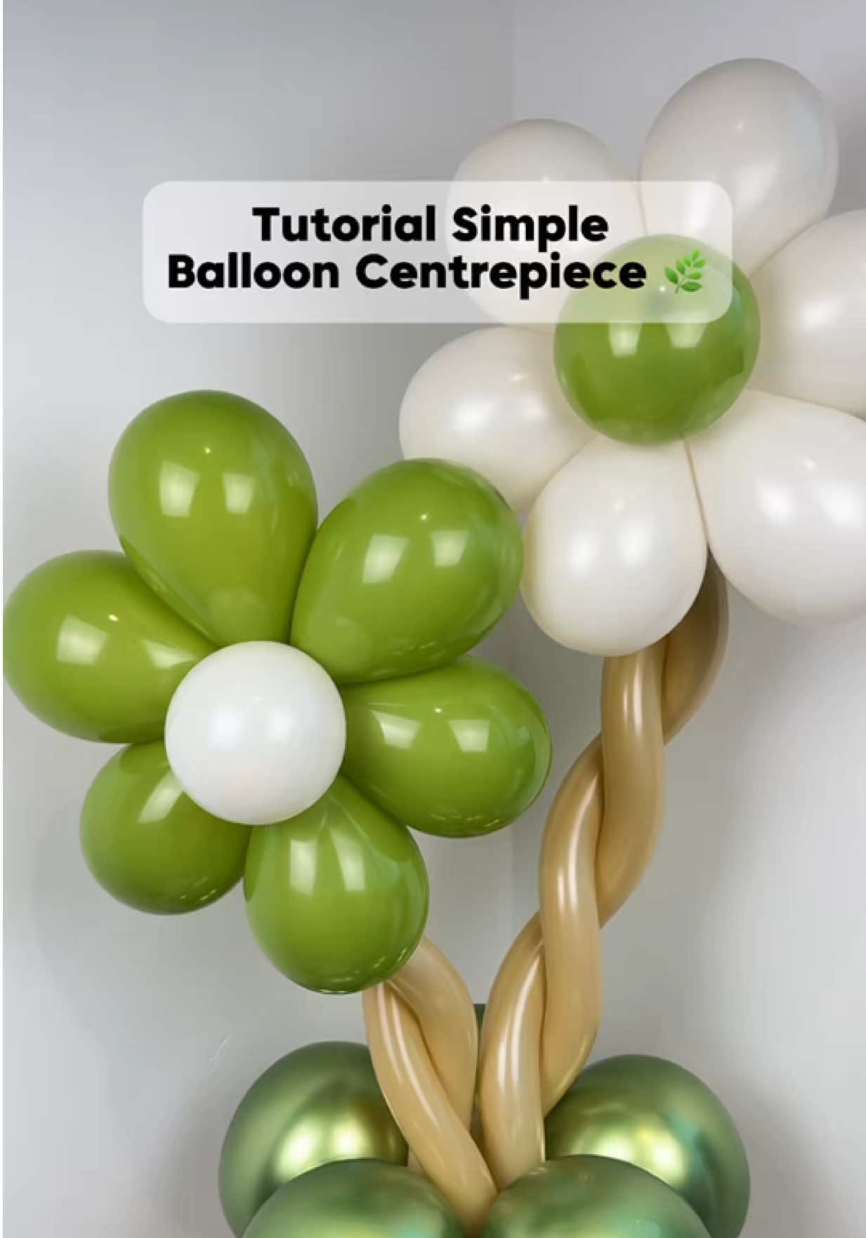 PART 7 | Let’s make a simple balloon centrepiece 🌿  #tutorial #quicktutorial #balloontutorial #simpledecor #decoration #ballooncentrepiece #whinkeemy 