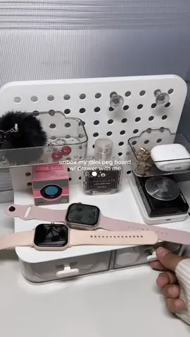 cutie ng mini peg board na'to 🥰😍 #minipegboard #deskorganizer #fyp #foryou #pegboard 