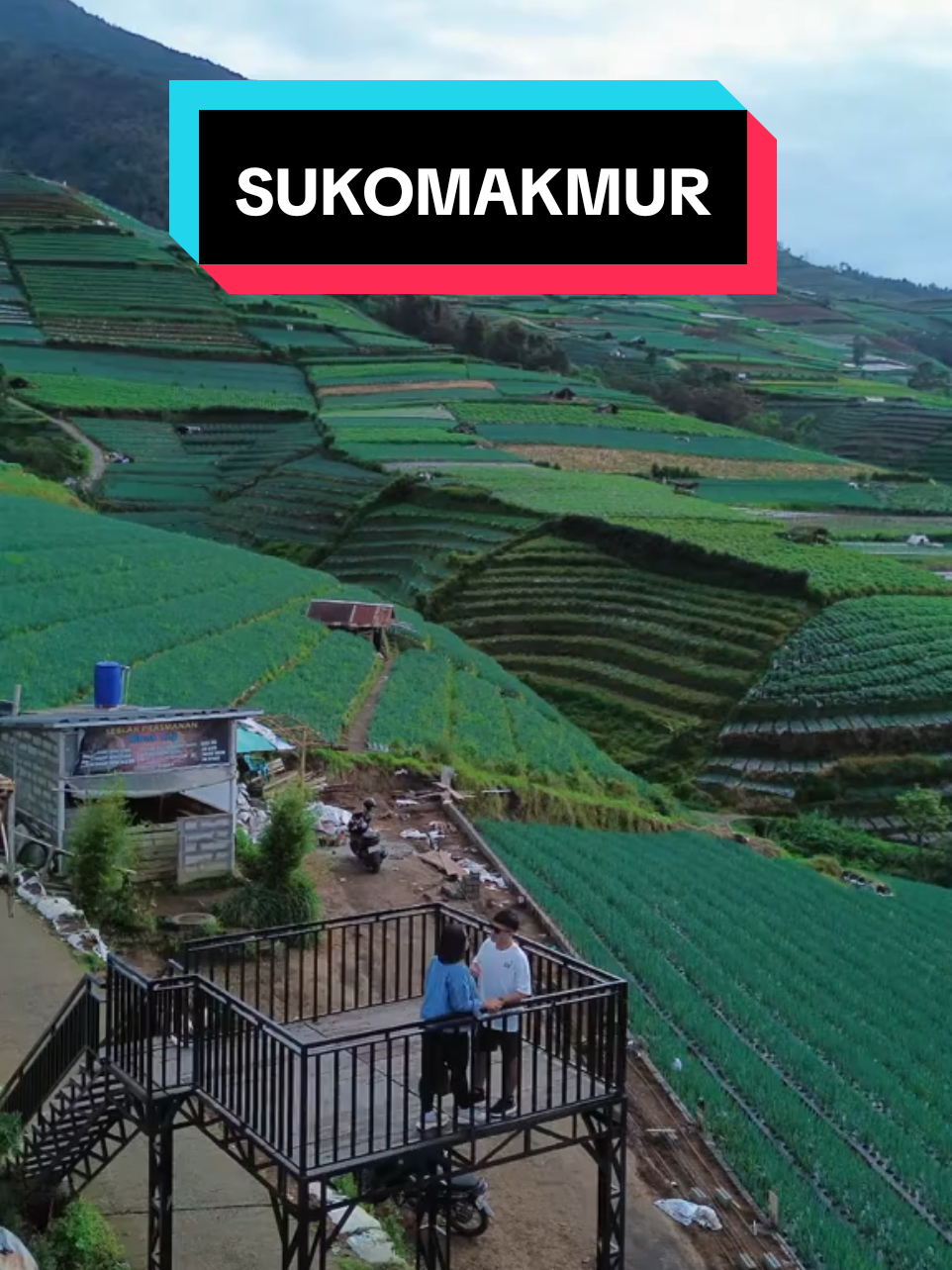 Ngenteni opo, yok ke magelang🤳@Pesona Indonesia #wonderfulindonesia #wisatamagelang #wisataindonesia #explore #virall #negerisayursukomakmur #nepalvanjava #drone #fypシ #masukberanda 