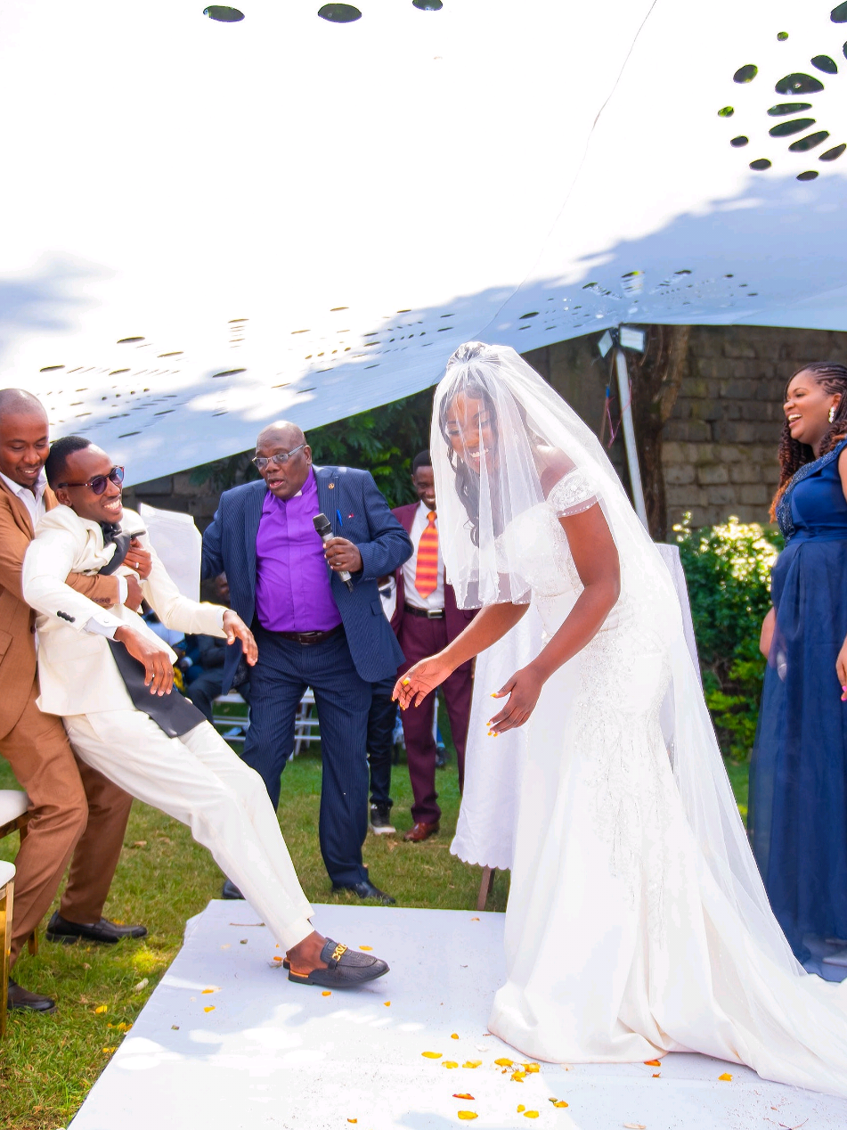 I almost Fainted!!😅  #fyp #foryoupage #funny #unveiling #bride #groom #husbandwife #weddingvibes #weddingday #tik_tok #weddingday #weddinginspiration 