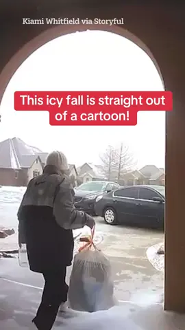 This woman’s hilariously cartoonish fall shows you why you should be careful walking on ice…  #funny #fall #fail #winter 