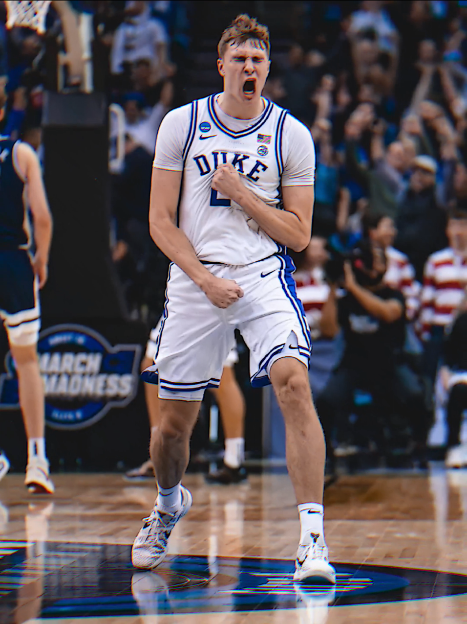 Arizona almost upset Duke🤯🤯 #foryoupage #basketball #capcut #jedagjedug #cooperflagg #ncaa #MarchMadness #duke #college #arizona #xyzabc #viral #trending 