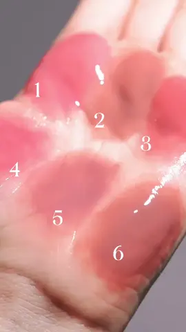 ✨ Glossy lips with a burst of color! ✨  The #Romand Glasting Color Gloss gives you a radiant, moisturizing shine that enhances your lips instantly! 💋  Perfect for everyday wear or party looks – it complements every occasion! 💄✨  Try this gloss now and give your lips the hydration and color they deserve! 😍 📍 #GlastingGloss #RomandLipGloss #ShinyLips  🛒 Click to shop and elevate your makeup game! #romand#LipGlossGoals #GlossyLips #BeautyEssentials #MakeupMagic