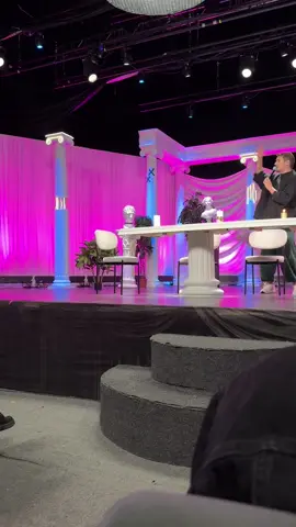 Невероятные😍#олесяиванченко #катявяликова #оляпарфенюк #быстрыесвидания 