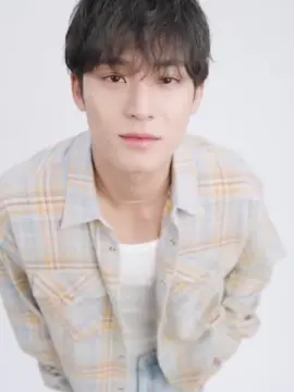 His softest gaze really melts my heart 😫 missing him little extraa todayyy 😫 #mingyu #kimmingyu #seventeen #seventeen17_official #fyp #fypシ #foryou #foryoupage 